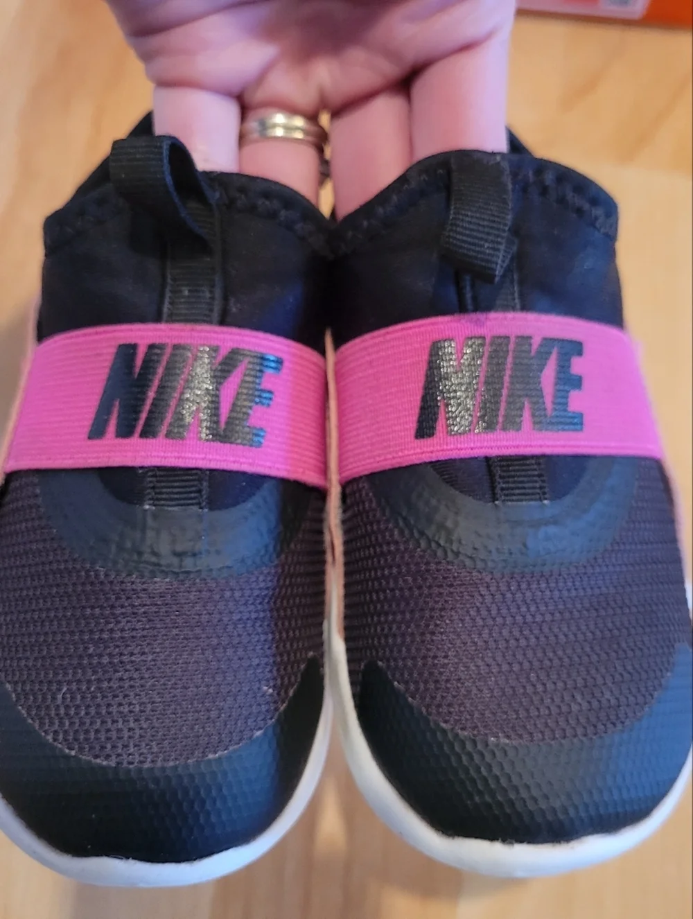 Nike Flex Runner 4 Fuchsia Black Toddler Size 7